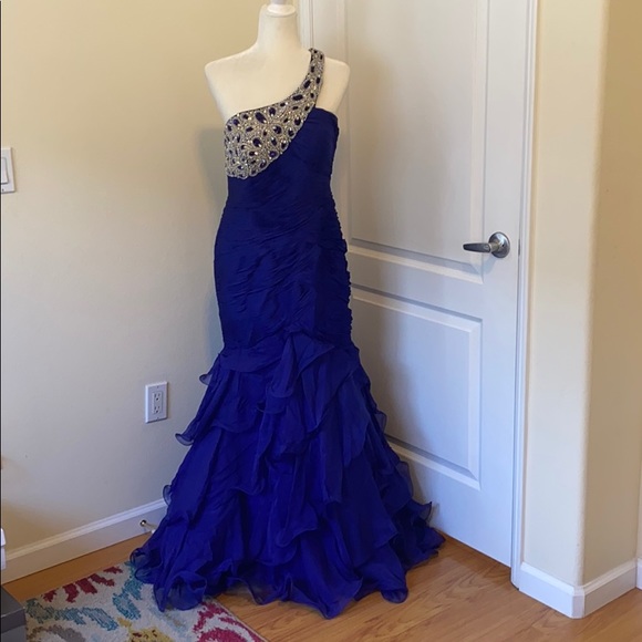 Ruffled Embellished Evening Prom Gown Dulcci Vetan - Picture 2 of 15